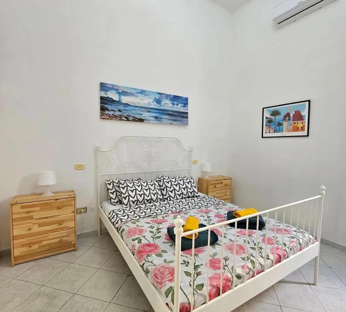Nunzia'S House Apartment Naples 0*,  Italy